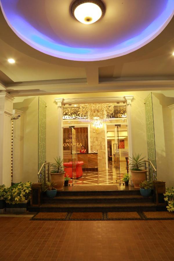 Hotel Bonanza Alappuzha Экстерьер фото