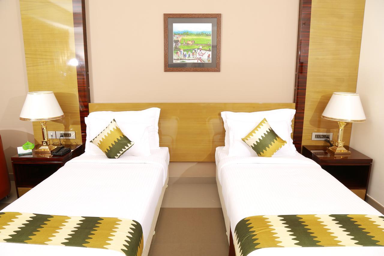 Hotel Bonanza Alappuzha Экстерьер фото