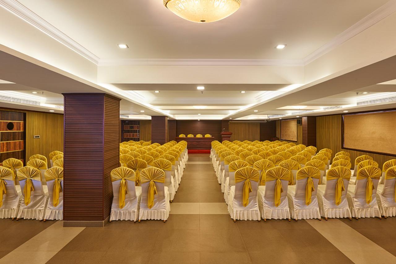 Hotel Bonanza Alappuzha Экстерьер фото