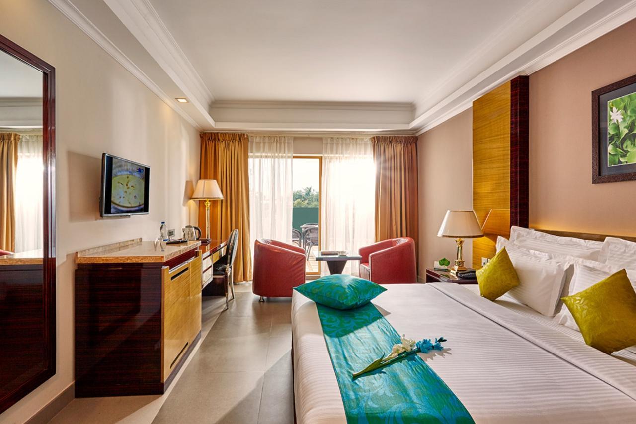 Hotel Bonanza Alappuzha Экстерьер фото